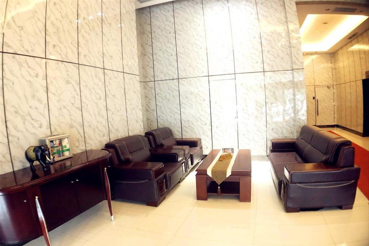 Urban Hotel Шанхай Екстериор снимка