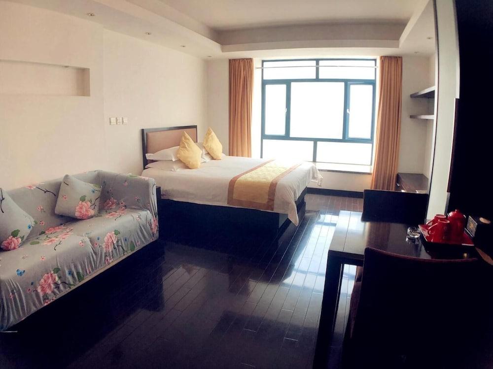 Urban Hotel Шанхай Екстериор снимка