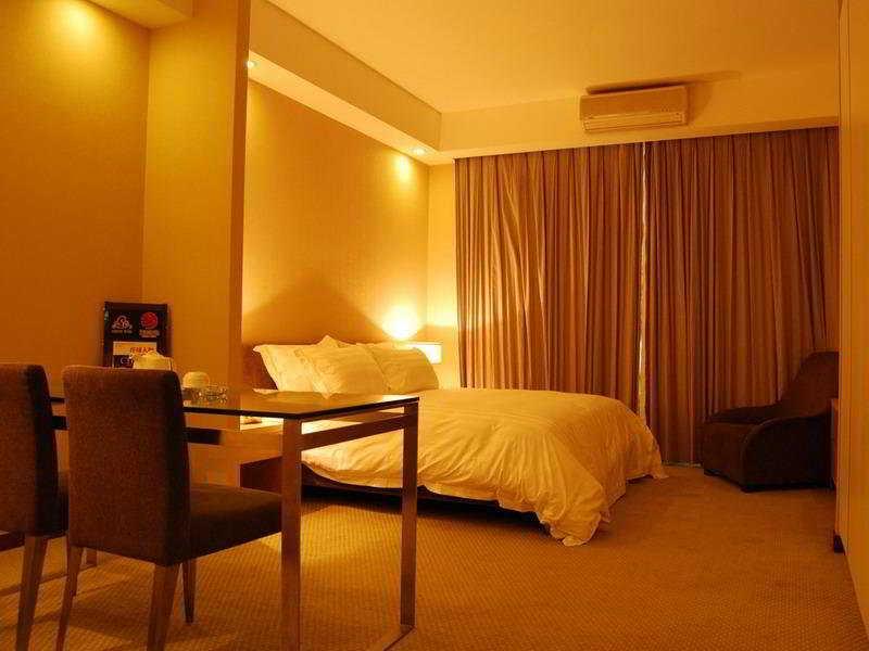 Urban Hotel Шанхай Екстериор снимка